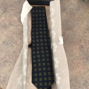 Mens drake 100% silk tie brand new never worn